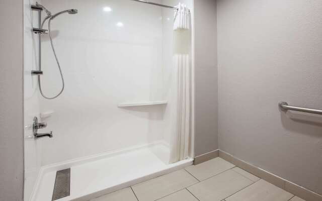 Baymont by Wyndham Traverse City