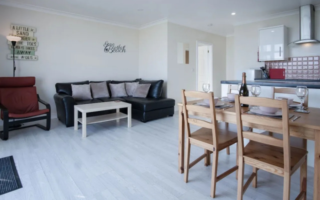 Sunbeam - 2 Bedroom Apartment - Pendine