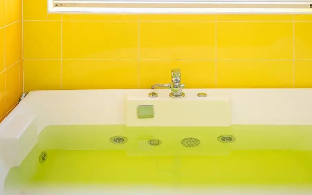 Gyeongju Jullietapoolvilla&kidspension