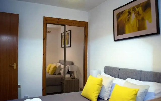 Fantastic Flat near Inverness Center