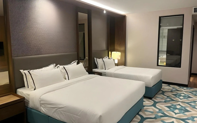 Christee Suites Hotel