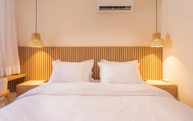 Acqua Residences Luxury Collection