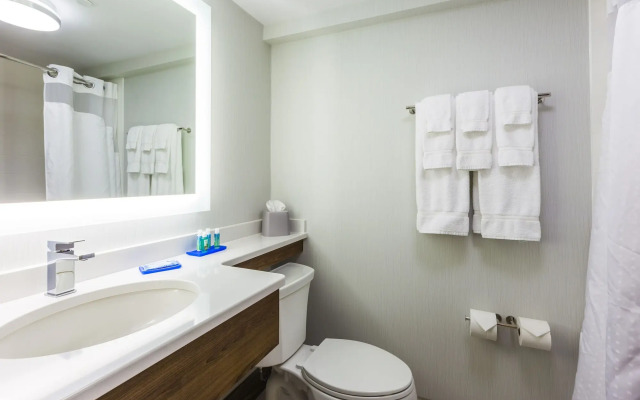 Holiday Inn Express Saint John Harbour Side by IHG