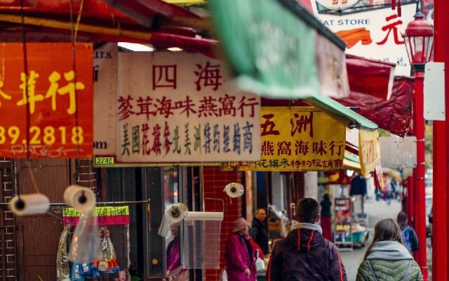 Holiday Inn & Suites Vancouver Downtown by IHG