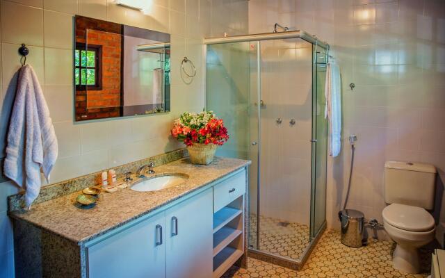 Sitio na Serra dos Orgaos com rio de aguas cristalinas