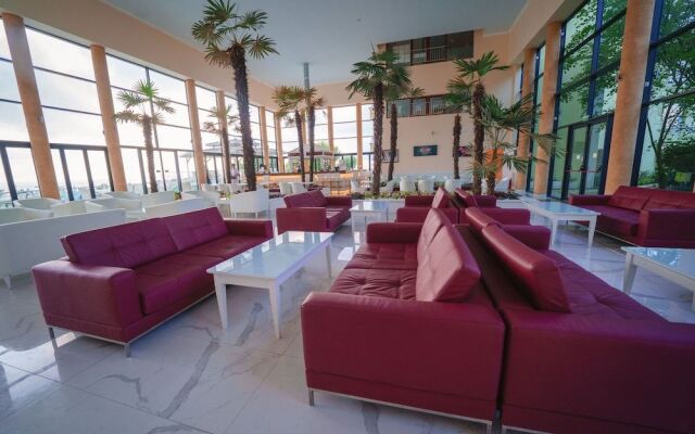 Hotel Perla Beach Luxury