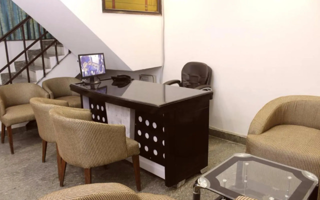 FabHotel Blueberry Hauz Khaz