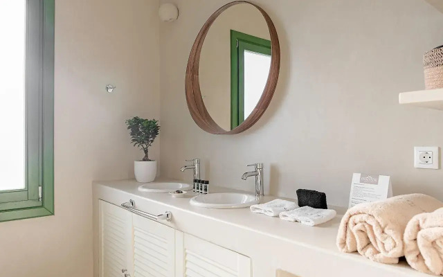 Casa Di Fiori Andros Suites