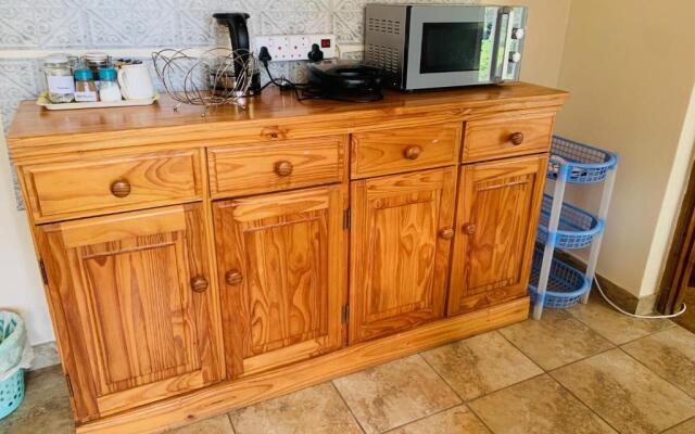 Naisiae - Lovely 1-bedroom vacation home with pool