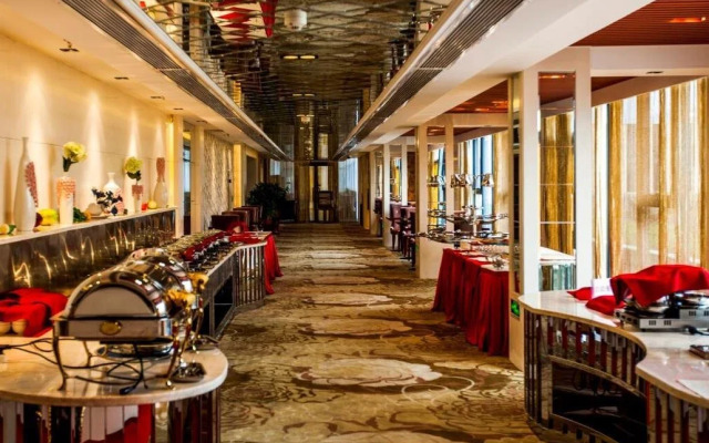 Imperial Palace Hotel