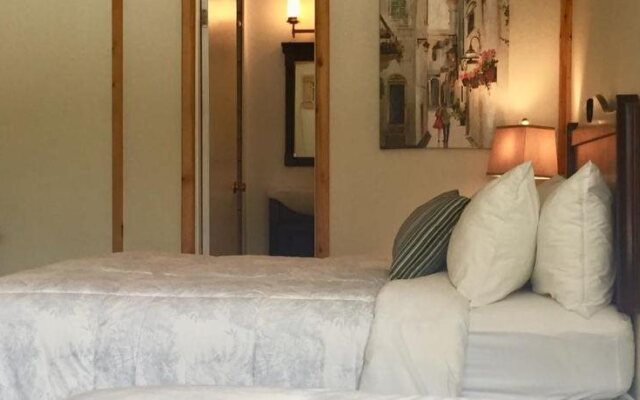 Piccadilly Motel Golf Suites