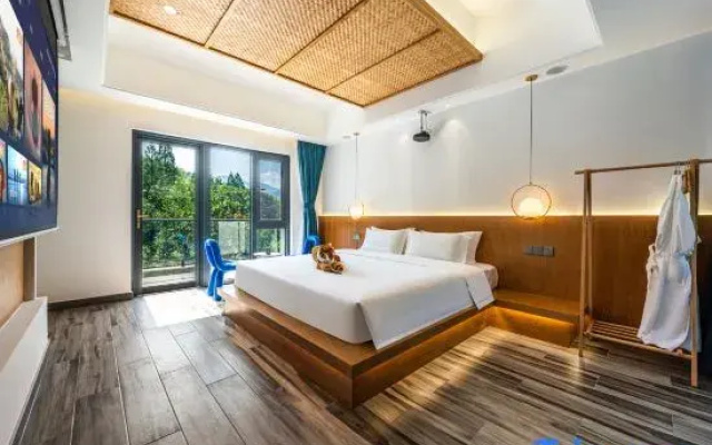 YoLo Qingdie Wu·Linya Yunshu B&B