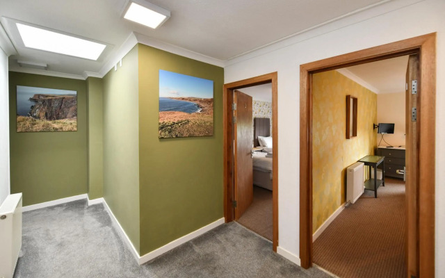 Lochans Lodge