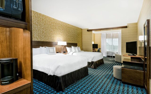 Fairfield Inn & Suites by Marriott Van Canton Area