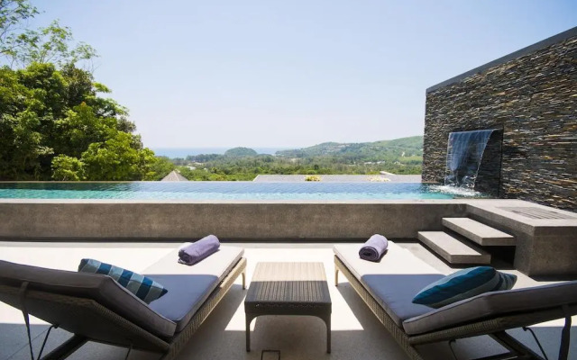 Luxury Hillside Residence at Bangtao