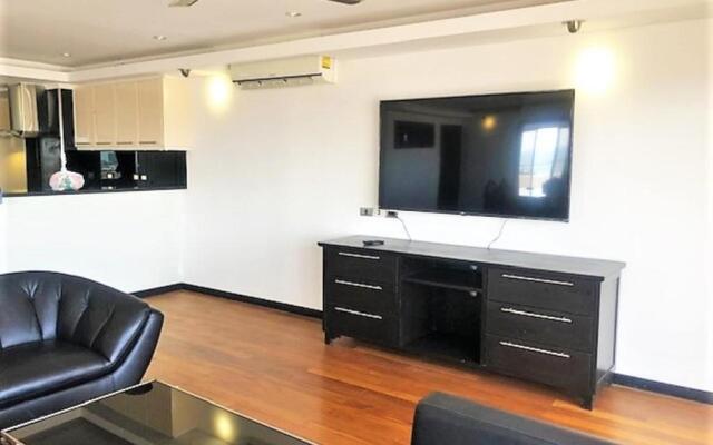 20th Floor 2-bed Condo With Stunning Views