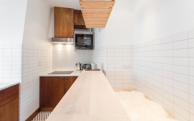 The Leicester Square Apartment
