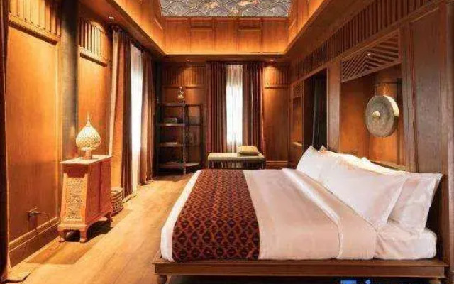 Siri Sala Private Thai Villa