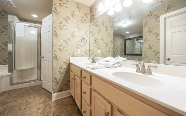 Phoenix Ix 903 2 Bedroom Condo