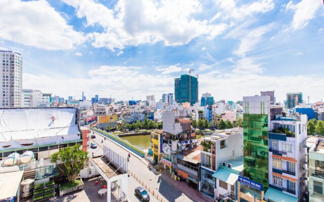 White Diamond PN Hotel