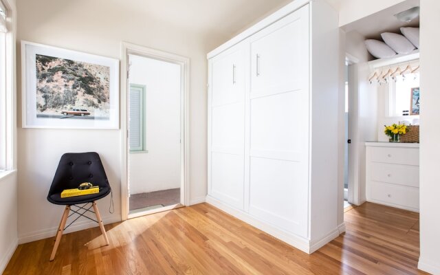 Quaint Little Italy Suites by Sonder