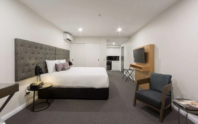 Avenue Hotel Canberra
