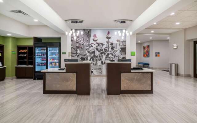 La Quinta Inn & Suites by Wyndham Mobile