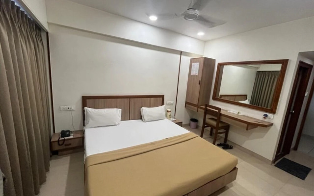 Hotel Golden Plaza