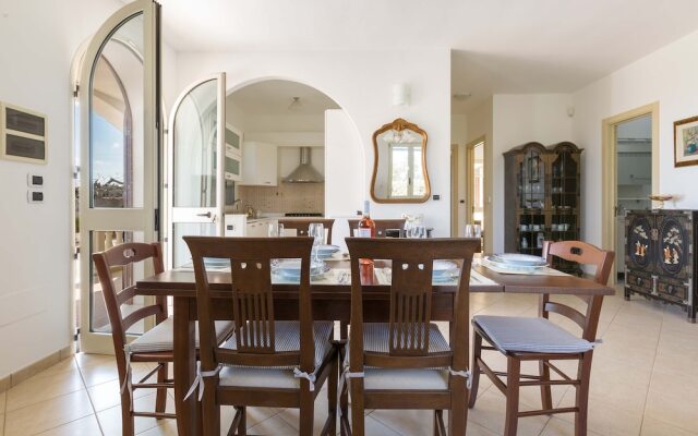 2758 Villa Ester by Barbarhouse