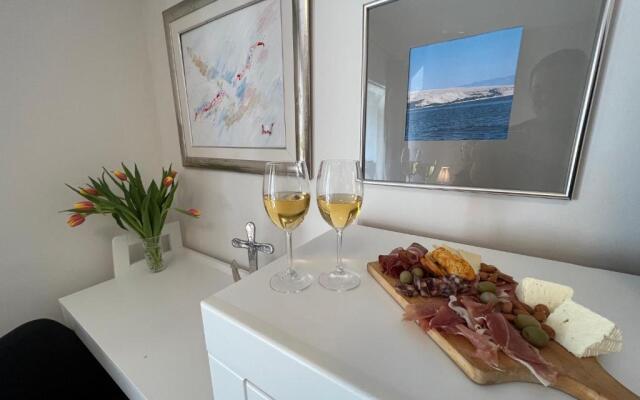 Studio Apartment Marina Mel Novi Vinodolski