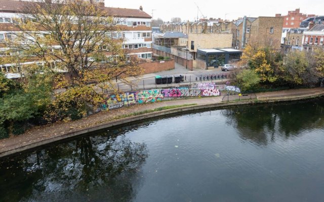 Lovely 1 Bedroom Flat Overlooking Canal in Hackney