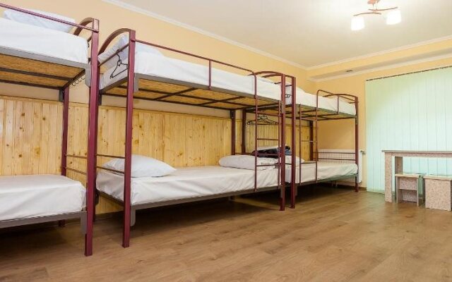 Hostel on Flotska