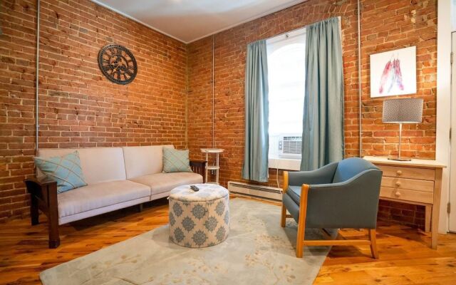 The Historical Baker Hideaway