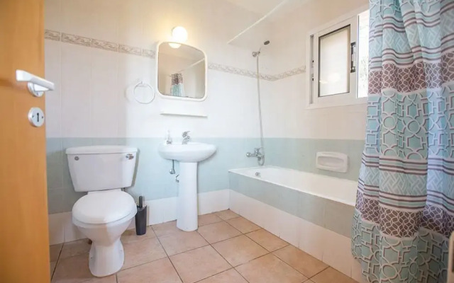 Luxury 4 Bedroom Villa With Private Pool, Sotira Villa 1301