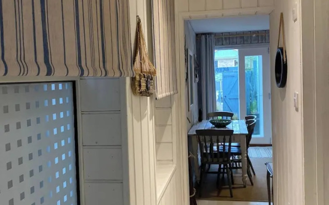 Isle Escape Retreat- Sleeps 4, Garden & Games Room