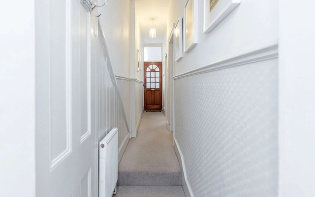 Clapham 2Bed with Patio by BaseToGo