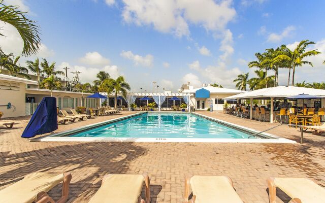 Skipjack Resort & Marina