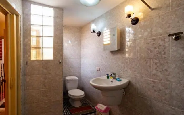 Pedro Zerquera Street Rooms