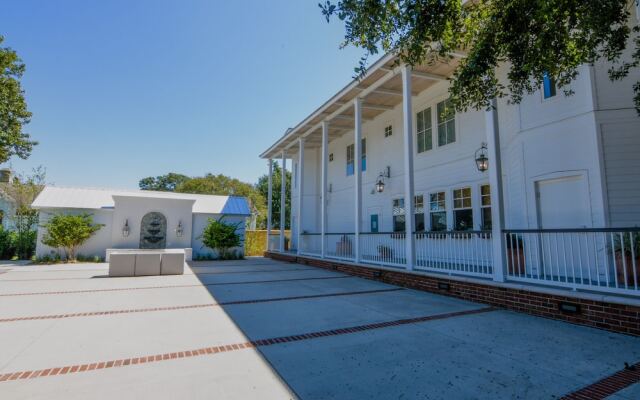 Oyster Bay Boutique Hotel