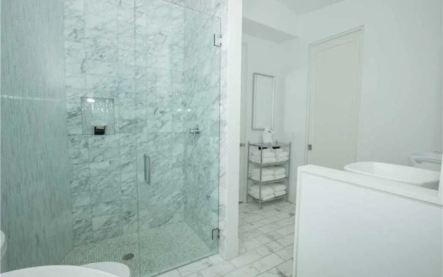 Seabreeze 5 Bedroom Home by RedAwning