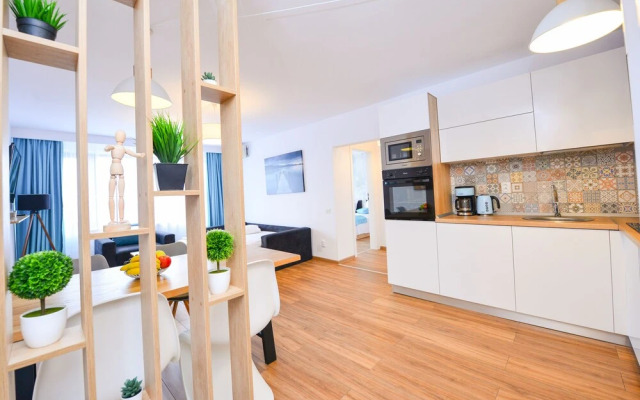 Sunshine Apartment - Cismigiu Gardens