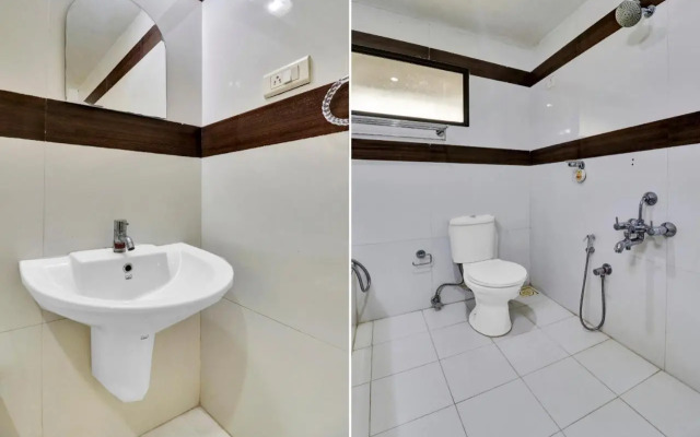 OYO Townhouse 80108 Aec Residency