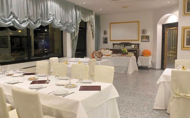Hotel Ristorante Venusia