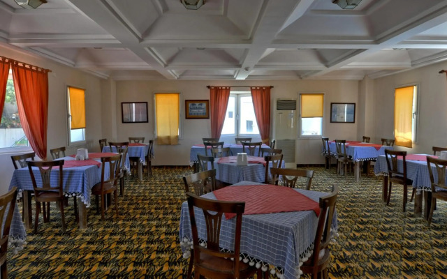 Otel Atrium