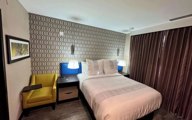 GLō Best Western Bronx NYC