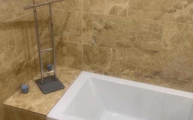 Remarkable 1-bed Apartment in Southampton