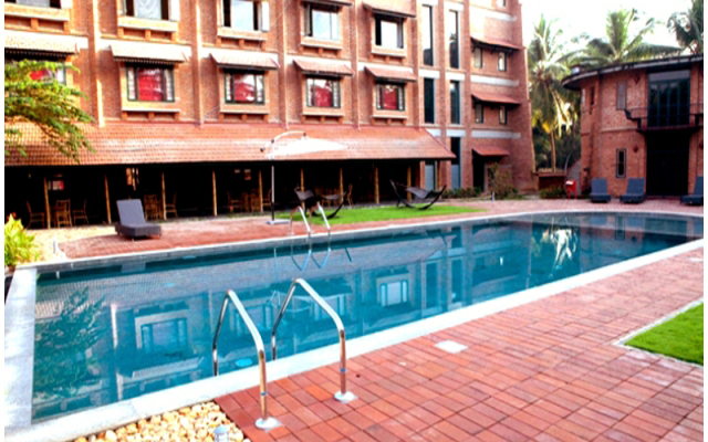 Hotel BTH Sarovaram