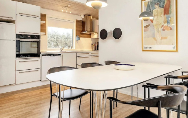 4 Star Holiday Home in Hals