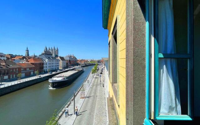 Appartement et parking privatif le long de l Escaut