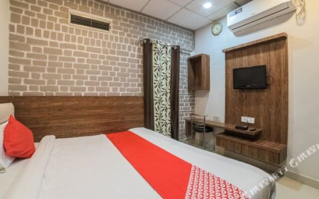 Hotel Raj Mandir